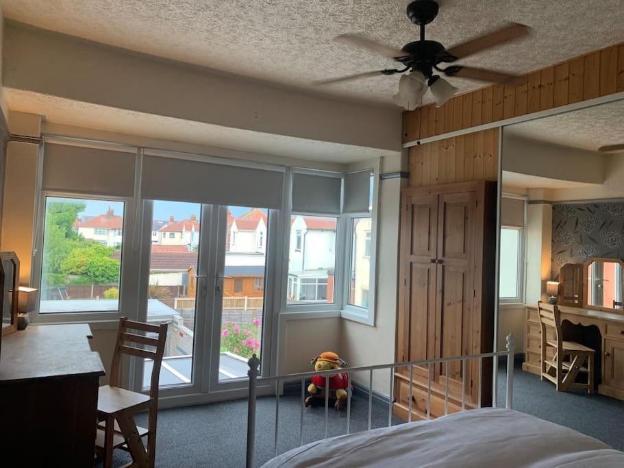 Family Holiday Home Blackpool Dış mekan fotoğraf