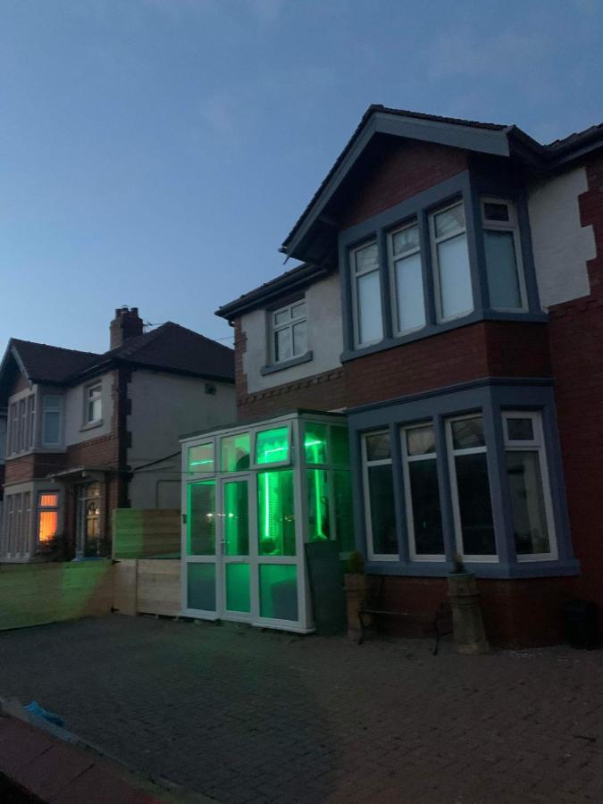 Family Holiday Home Blackpool Dış mekan fotoğraf